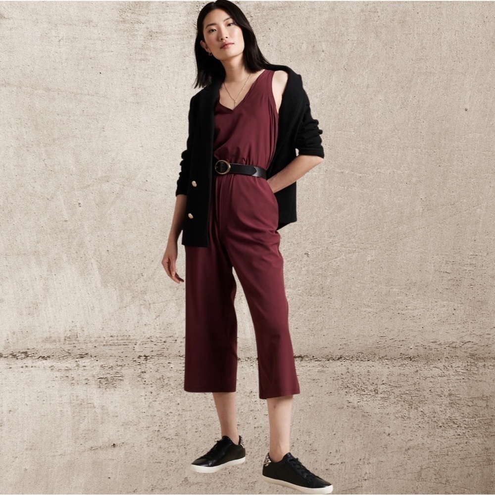 Banana Republic Active Jumpsuit in burgundy size:XS